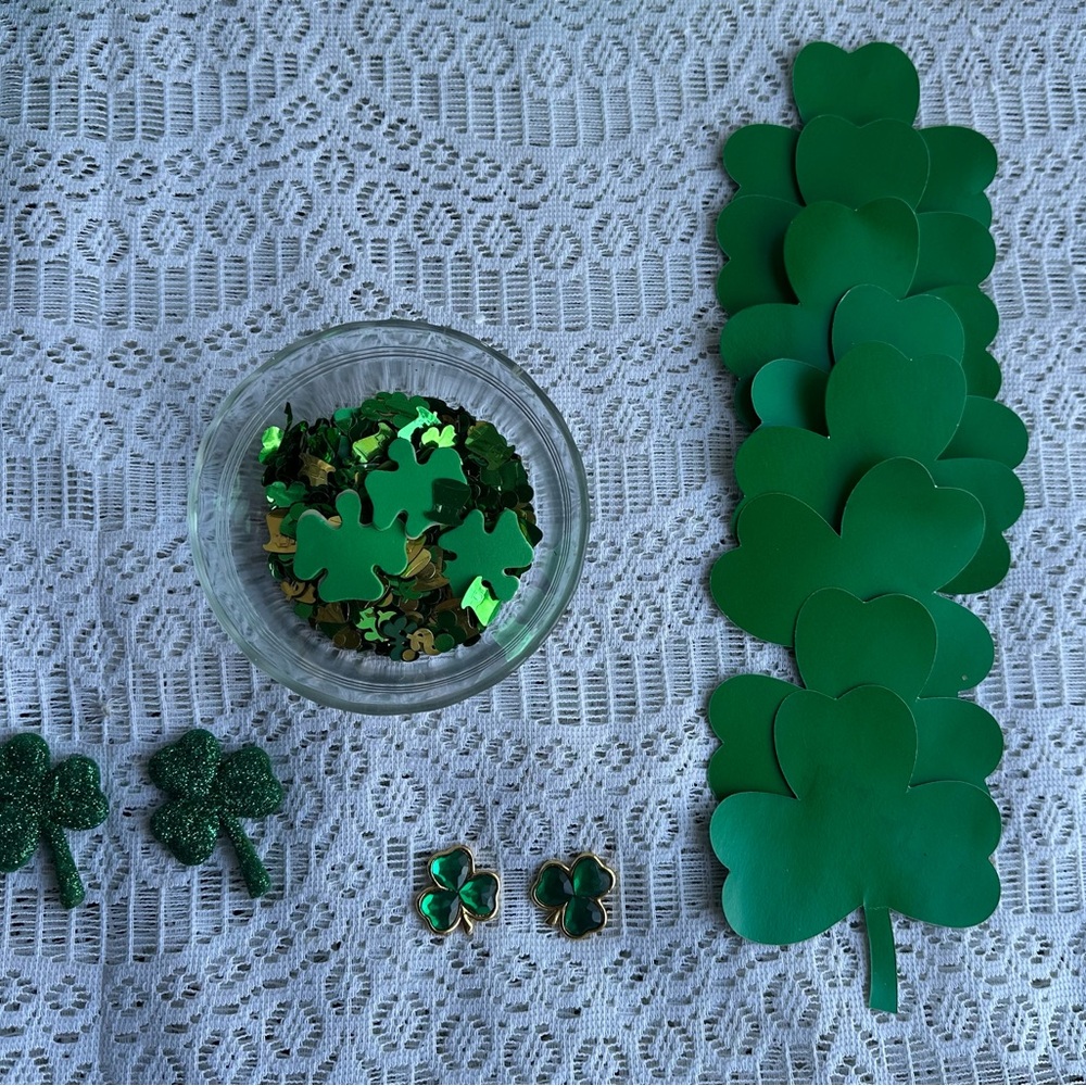 Box of Irish St Patrick’s Day Bundle - Picture 2 of 16